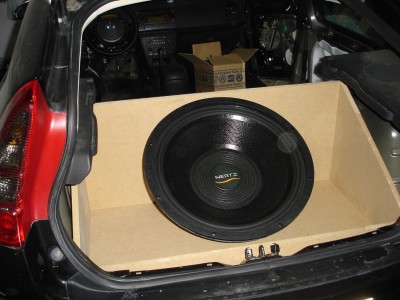 trunk 1 mic.JPG
